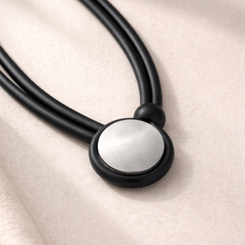 Rubber necklace